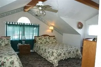 Canyon Country Hotel 2*